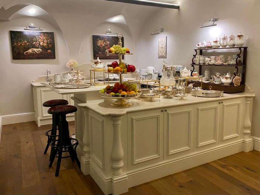 DOVE DORMIRE SUL LAGO DI GARDA: I MIGLIORI HOTEL E RESORT DOVE DORMIRE SUL LAGO DI GARDA: I MIGLIORI HOTEL E RESORT