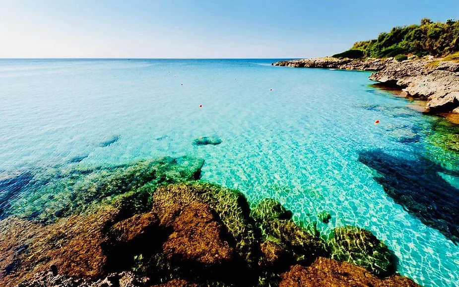 Le 13 località costiere più economiche della Puglia