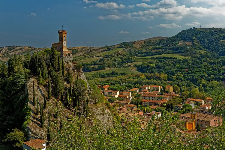 12 Borghi italiani che piacciono molto agli Americani Brisighella Emilia Romagna