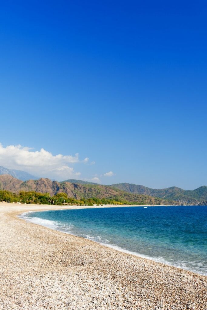 Le città costiere della Turchia: un viaggio tra mare, storia e cultura Cirali Olympos Beach 683x1024