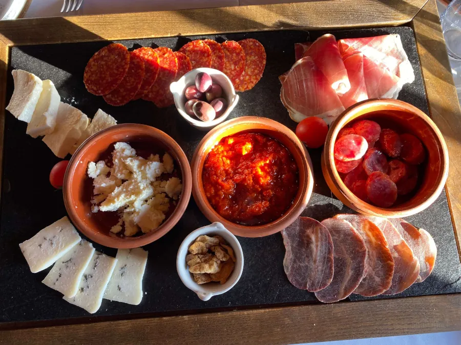 Tour enogastronomico del Montenegro: assapora i sapori locali e scopri le tradizioni culinarie food tourism Montenegro 2