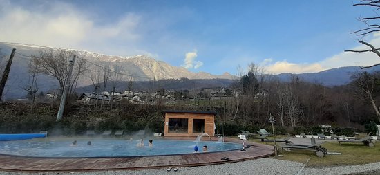 brindisi di fronte al Monte Rosa