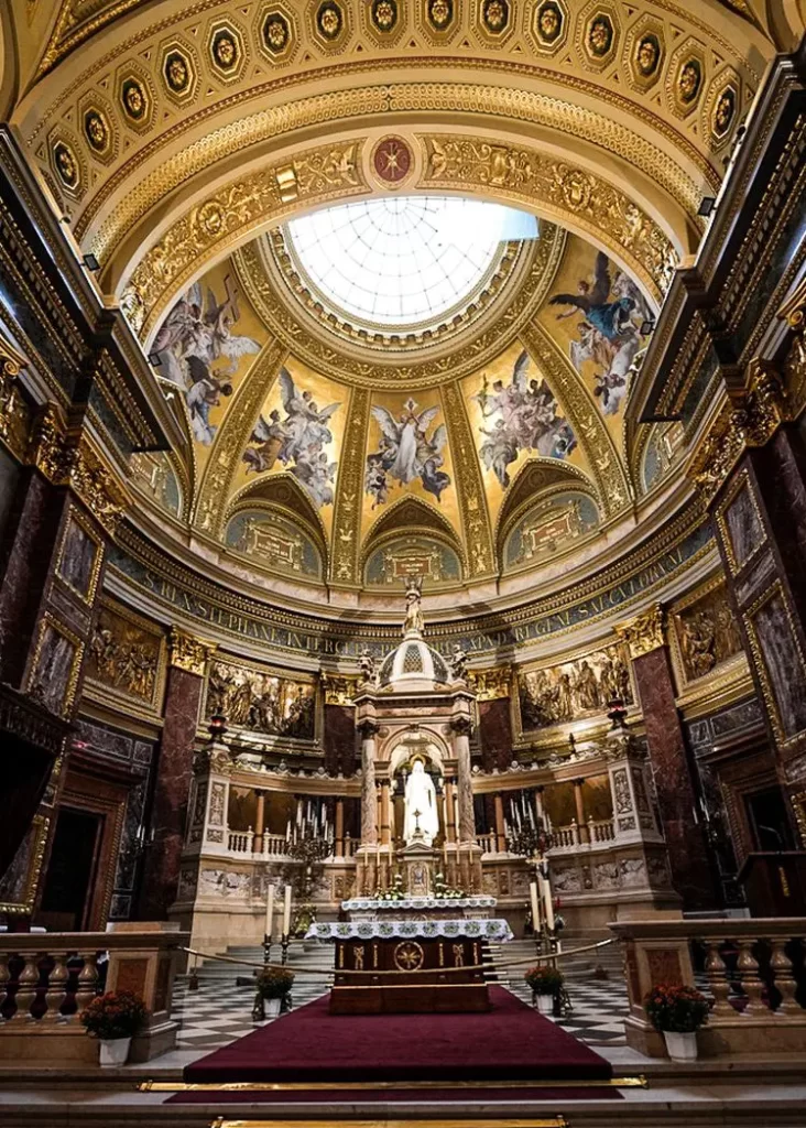 Budapest, Ungheria: La Guida di Viaggio Definitiva Basilica di Santo Stefano