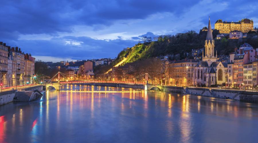 20 idee di crociere fluviali in Europa: viaggi slow tra paesaggi mutevoli e rilassanti Crociera sul Rodano