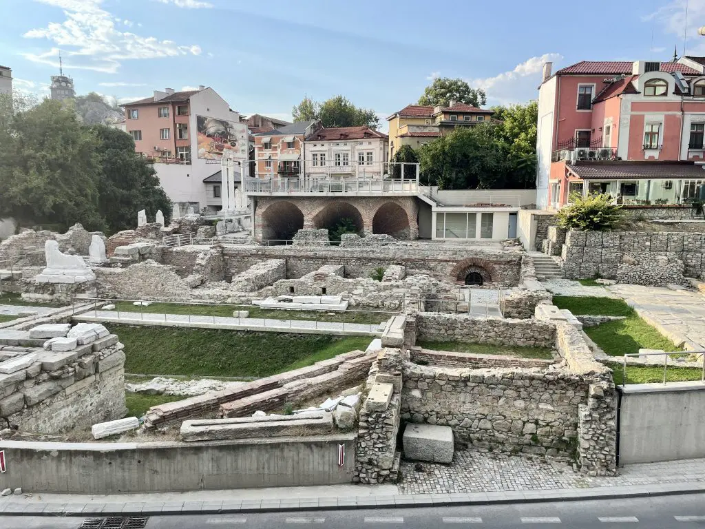 Plovdiv Bulgaria: la top 9 delle cose uniche da fare resti romani a Plovdiv